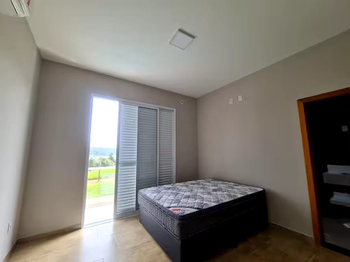 Casa à venda com 4 quartos, 2 suítes, 2 vagas e 225m² no Santa Barbara Resort Residence, Águas de Santa Bárbara (SP) — foto 16 de 30