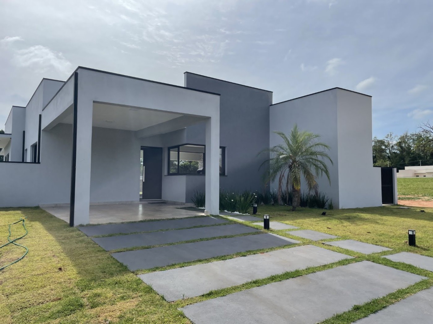 Casa à venda com 3 quartos, 4 banheiros, 4 vagas e 160m² no Thermas de Santa Barbara, Águas de Santa Bárbara — foto principal