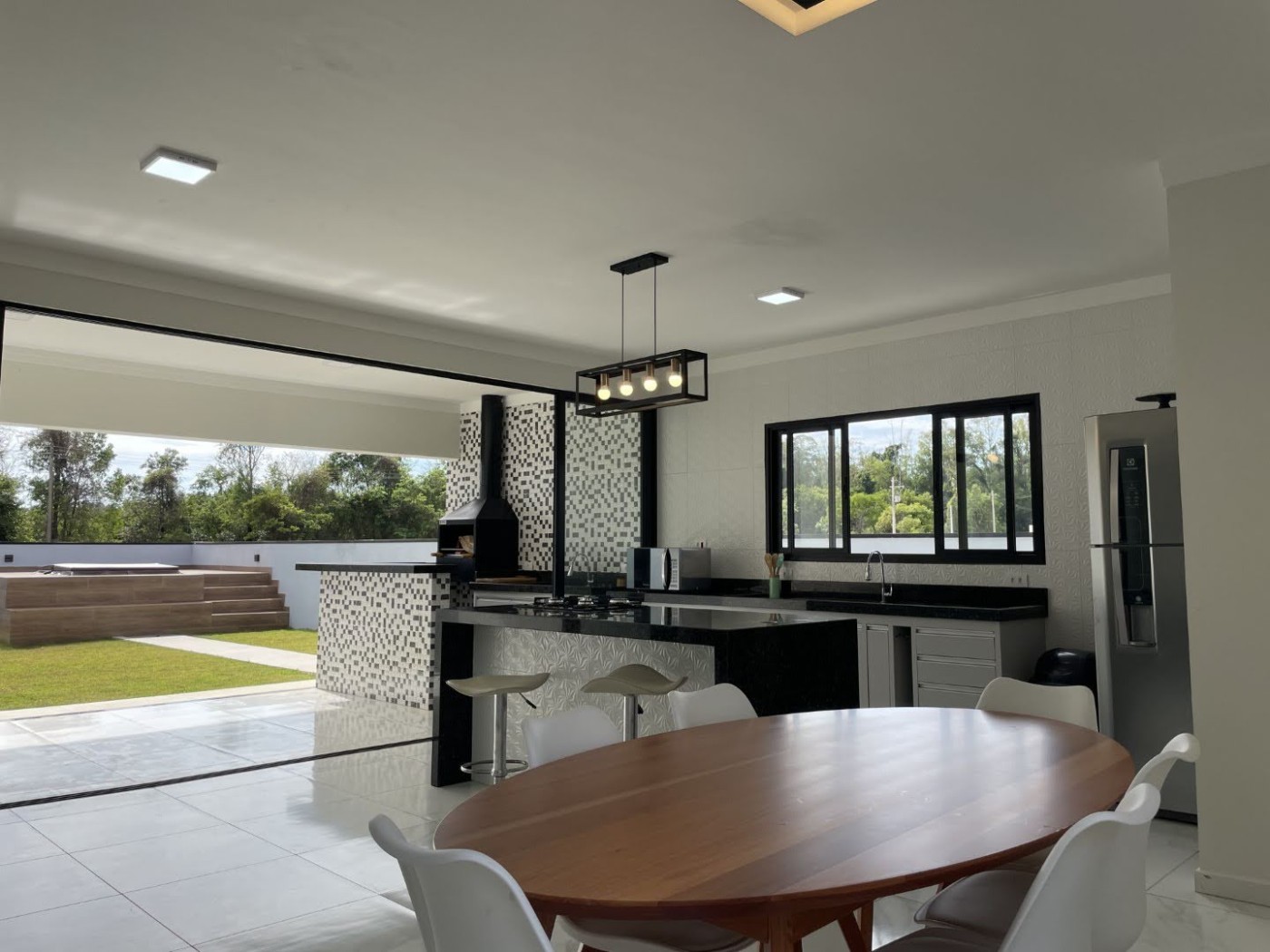 Casa à venda com 3 quartos, 2 suítes, 4 vagas e 160m² no Thermas de Santa Barbara, Águas de Santa Bárbara (SP) — foto 7 de 30