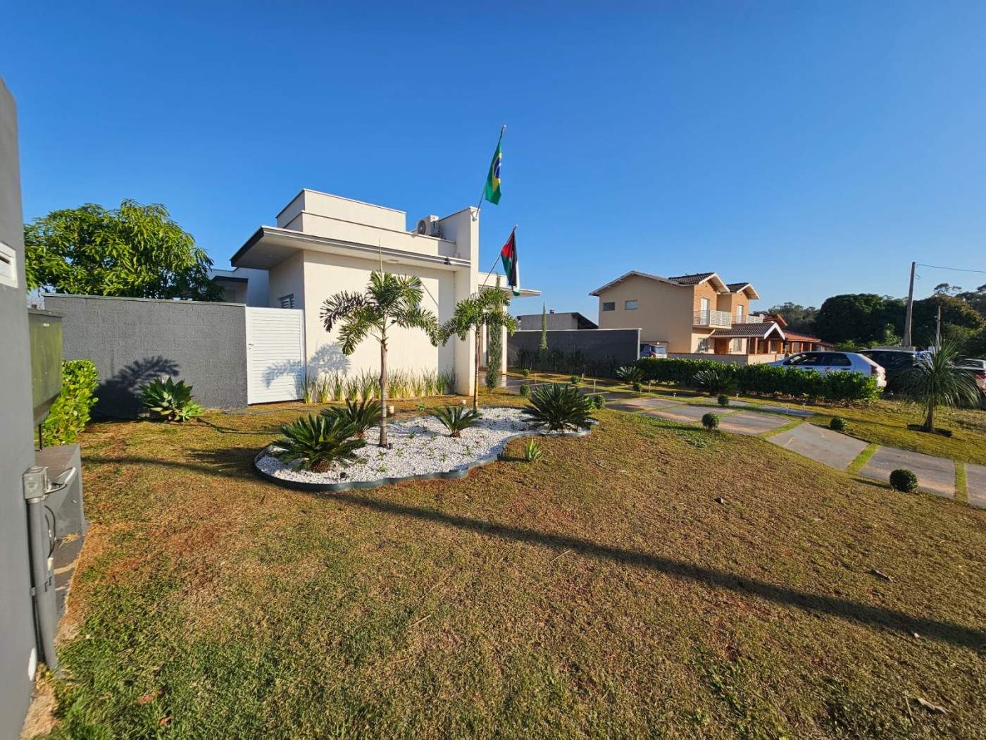 Casa à venda com 3 quartos, 2 suítes, 2 vagas e 170m² no Santa Barbara Resort Residence, Águas de Santa Bárbara (SP) — foto 2 de 30