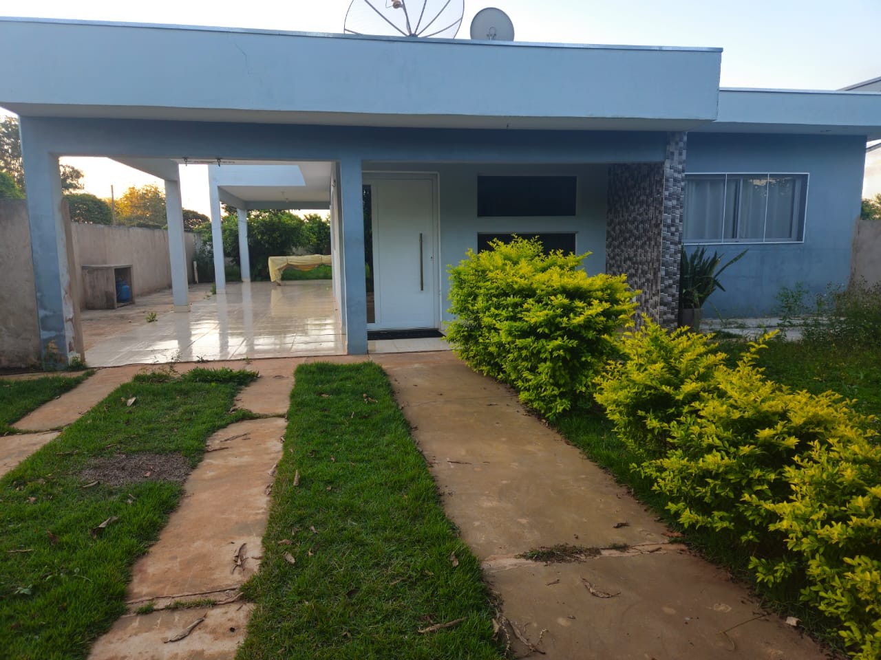 Casa à venda com 3 quartos, 3 banheiros, 2 vagas e 141m² no Santa Barbara Resort Residence, Águas de Santa Bárbara — foto principal