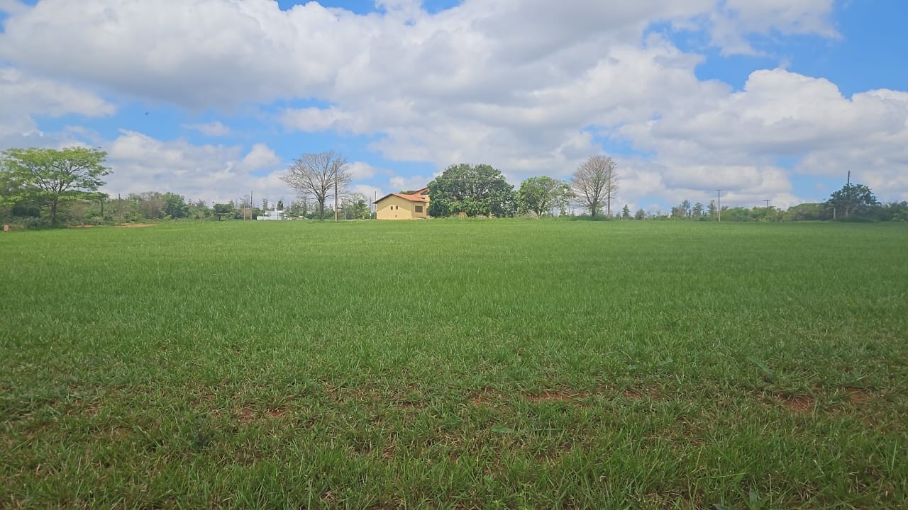 Terreno à venda com 900m² de terreno no Thermas de Santa Barbara, Águas de Santa Bárbara — foto principal