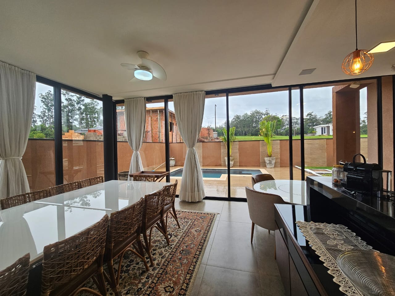 Casa à venda com 3 quartos, 1 suíte, 6 vagas e 190m² no Thermas de Santa Bárbara Gleba I, Águas de Santa Bárbara (SP) — foto 4 de 30