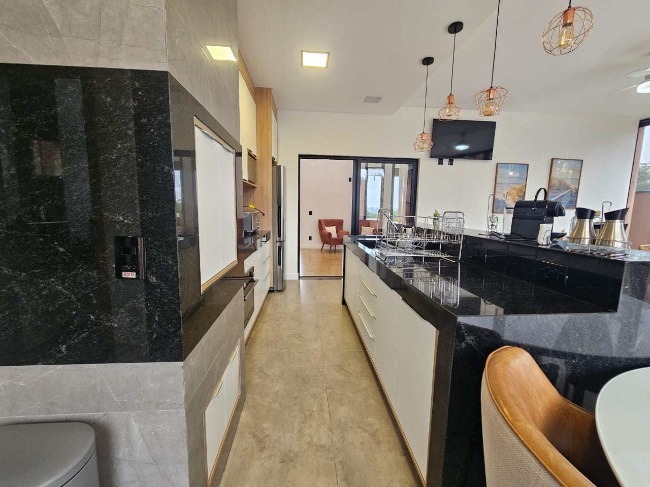 Casa à venda com 3 quartos, 1 suíte, 6 vagas e 190m² no Thermas de Santa Bárbara Gleba I, Águas de Santa Bárbara (SP) — foto 8 de 30